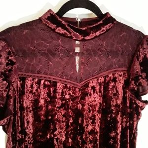Babydoll dress crushed velvet and lace